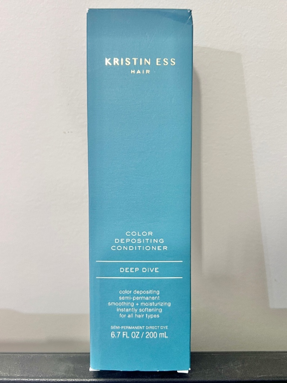 Kristin Ess Color Depositing Conditioner - Deep Dive Teal